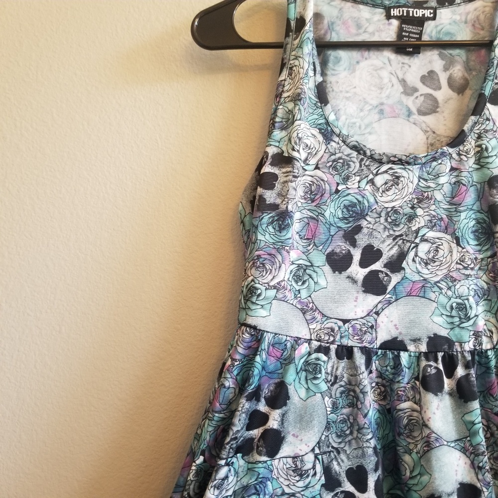 Hot Topic Dress - Picture 3 of 4